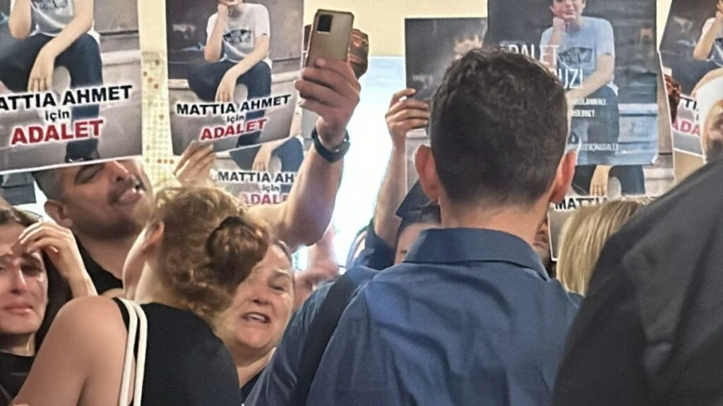 Vatandaşlar Mattia Ahmet Minguzzi davasına akın etti! Annesi gözyaşlarını tutamadı