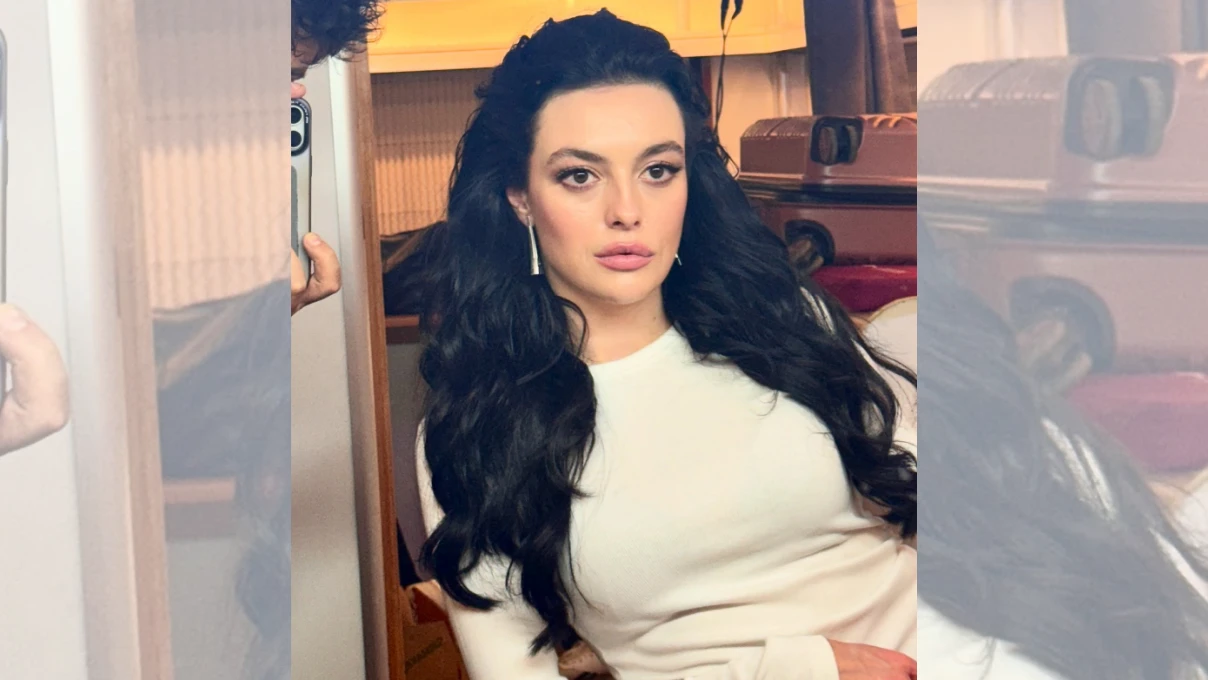 Melis Sezen 2 1