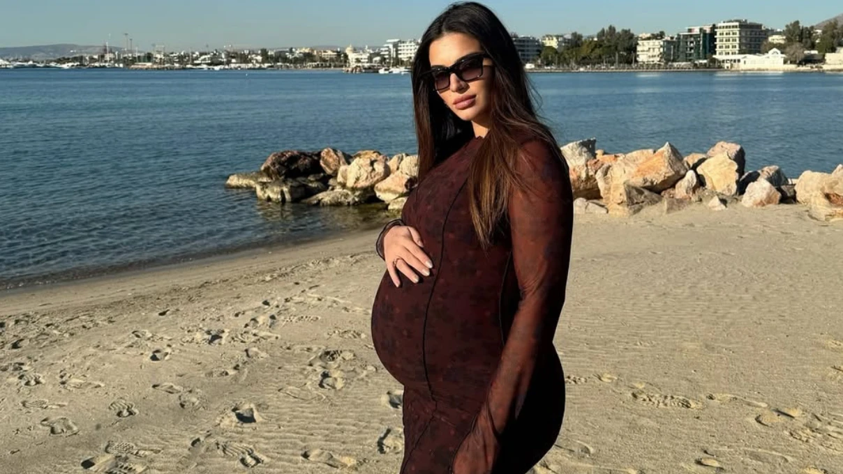 Melisa Asli Pamuk 2 1