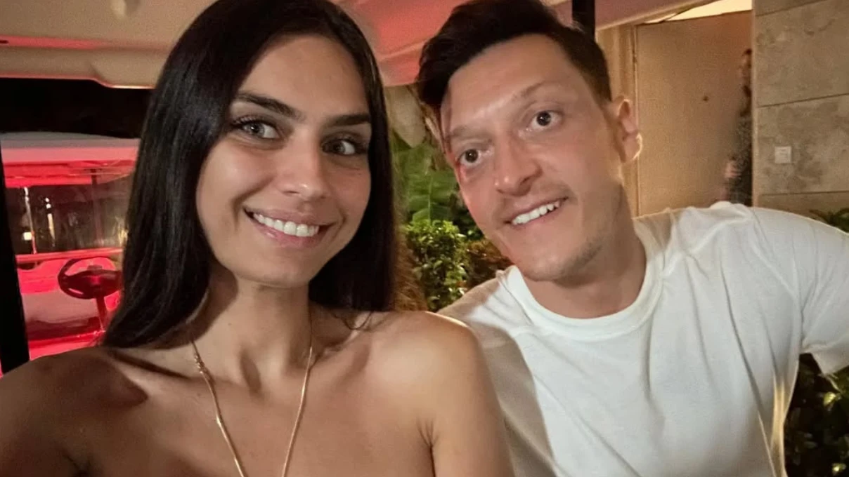 Mesut Ozil 1