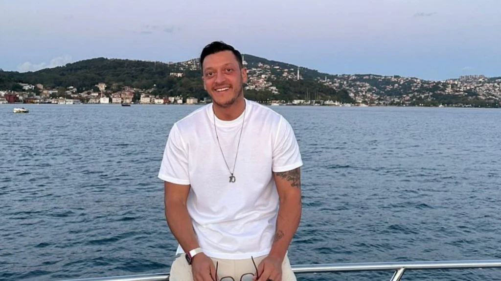 Mesut Ozil 5