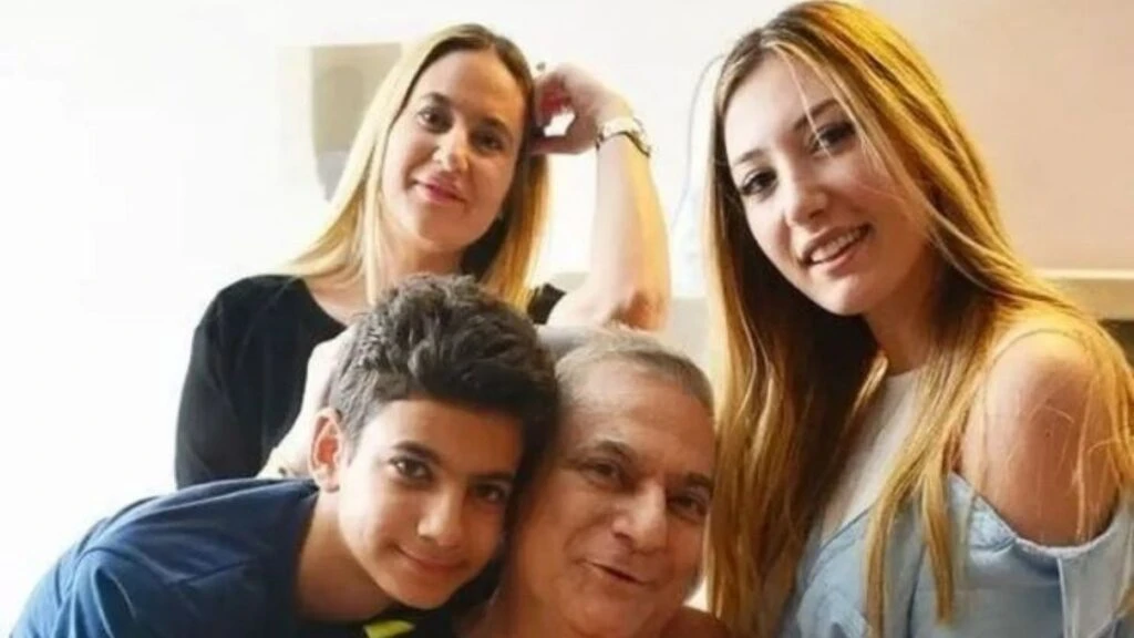 Mehmet Ali Erbil’in düğününde çocuklarının vukuatları! Terlik düştü köpeği ezdiler