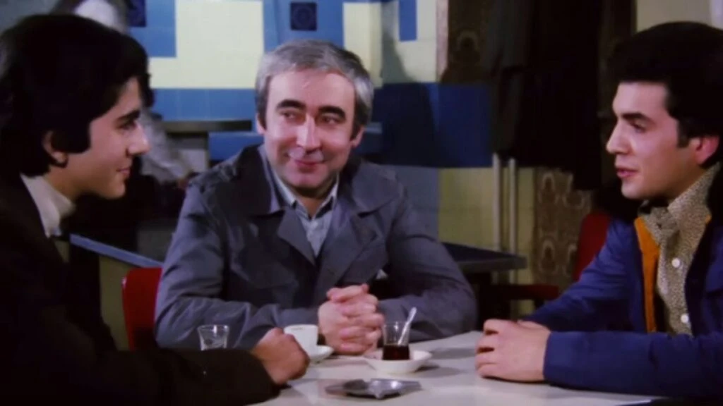 Neşeli Günler filminin kaybolan yıldızı Tamer Şahin yıllar sonra ortaya çıktı! Küçük Mehmet yıllar sonra ilk kez konuştu