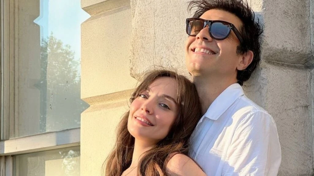 Cansel Elçin ve Zeynep Tuğçe Bayat çifti aynı projede buluştu! İkili ‘Ölü Arının İğnesi’ filminin başrolü oldu