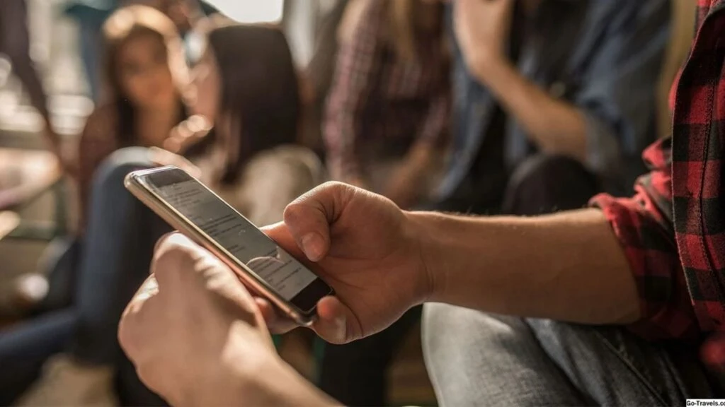 Oversharing (Aşırı paylaşım) ne demek? Kimler oversharing yapar? 