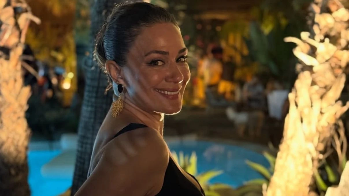 Özge Borak kimdir, kaç yaşında? Özge Borak Kızılcık Şerbeti dizisine mi katıldı? 7 Özge Borak kimdir, kaç yaşında? Özge Borak Kızılcık Şerbeti dizisine mi katıldı?