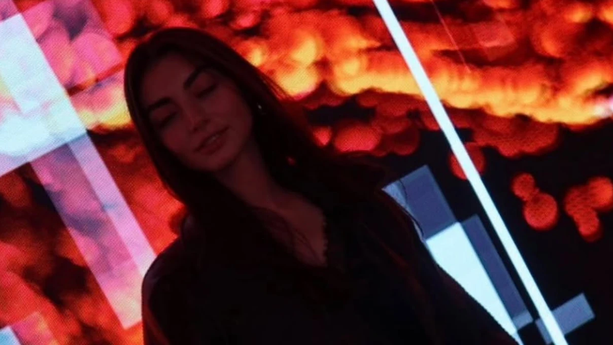 Kuruluş Osman’ın Bala Hatun’u Özge Törer dikkatleri üzerine çekti! Davetteki hali beğeni topladı 9 Ozge Torer 6