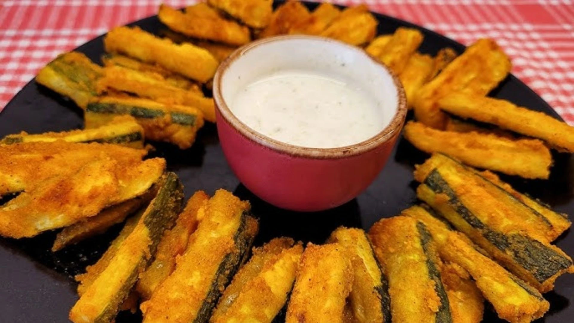 Patatessiz patates kizartmasi lezzeti Baharat ve kabaklari hazirlayin