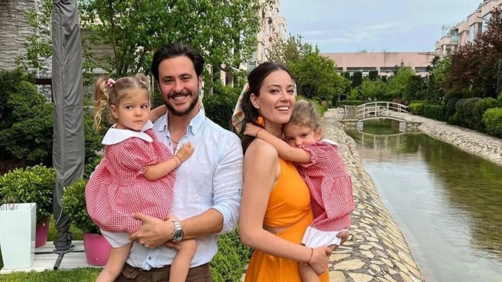 Pelin Akil ve Anıl Altan çiftinin boşanma sürecini neden erteledikleri belli oldu!