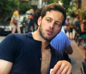 Taşacak Bu Deniz'in Mikael'i Rami Narin kimdir, kaç yaşında? Rami Narin hangi dizilerde oynadı? 10 Rami Narin e1625589337857