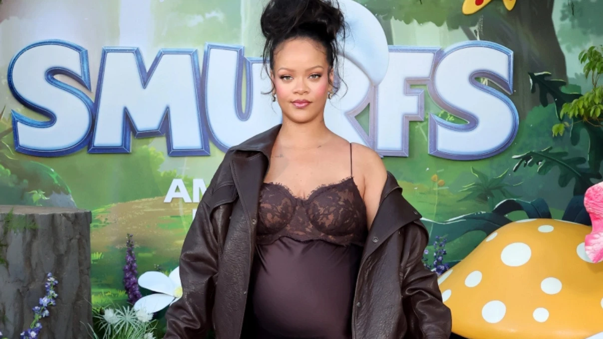 Rihanna 2 2