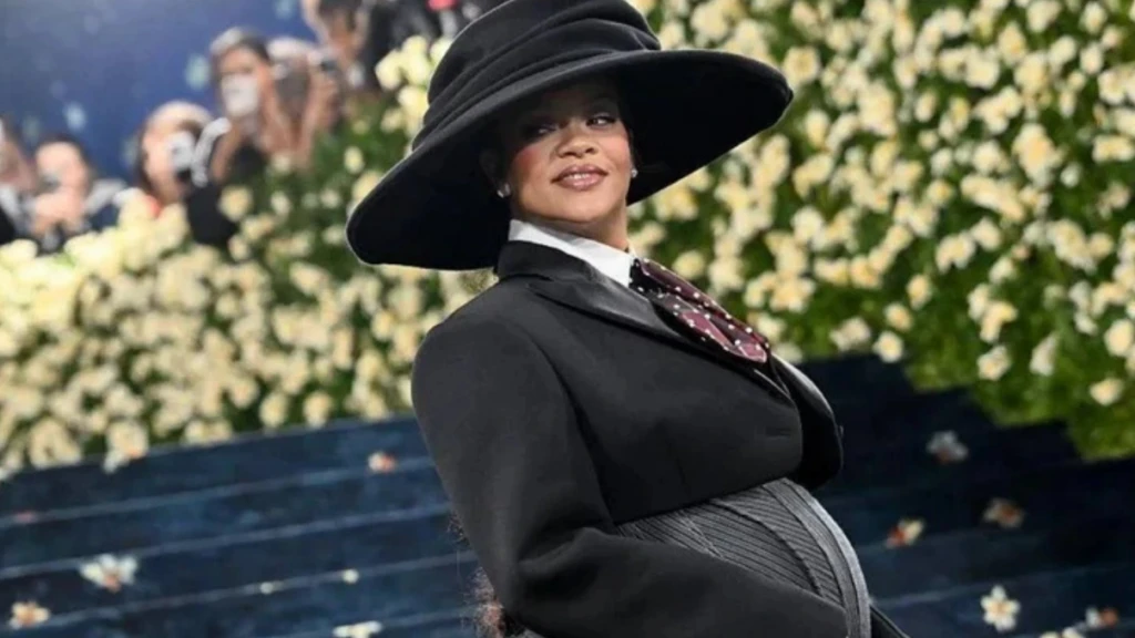 Rihanna 3