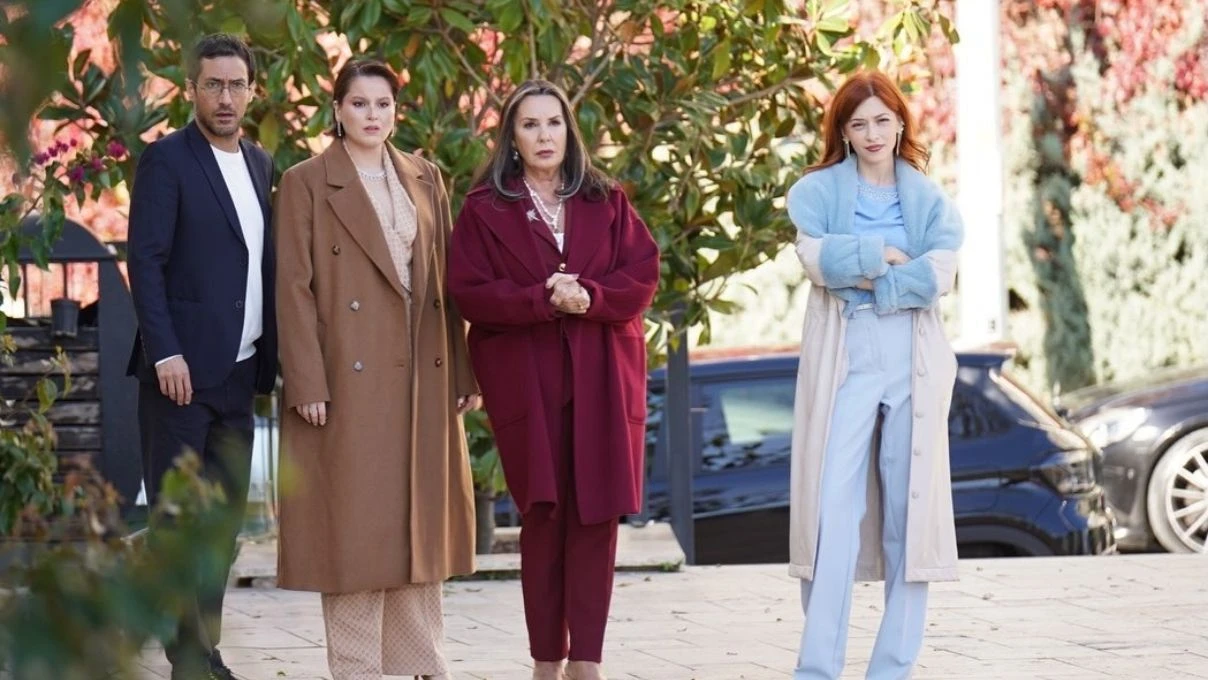 SAHTEKARLAR DIZISININ OYUNCU KADROSU