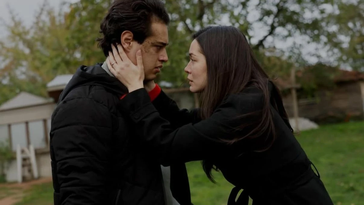 Sahipsizler 39. bolumunde Cemo olecek mi Devran ve Azize ayrilacak mi