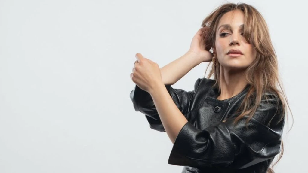 Uzak Şehir dizisinin Nare’si Sahra Şaş Jennifer Lopez’e benzetilmesi hakkında konuştu!