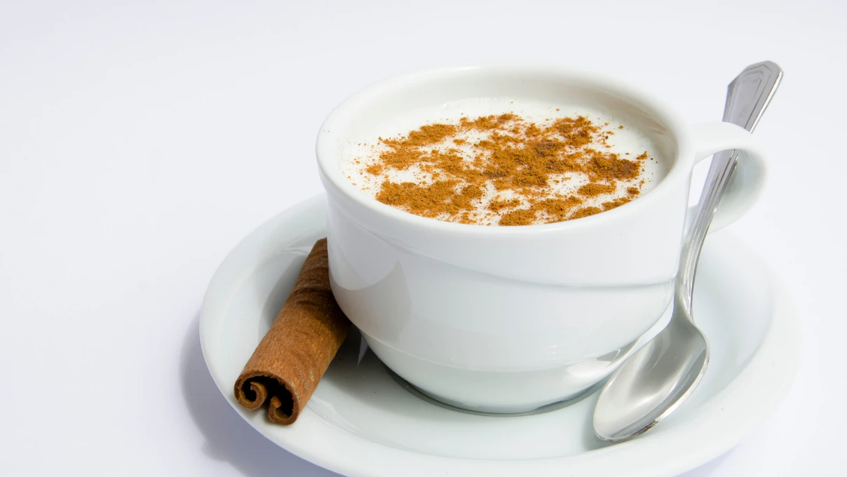 Bambaşka bir tarifle salep! Uzun kış günlerini tatlandıracak lezzet 4 Salep 2 2