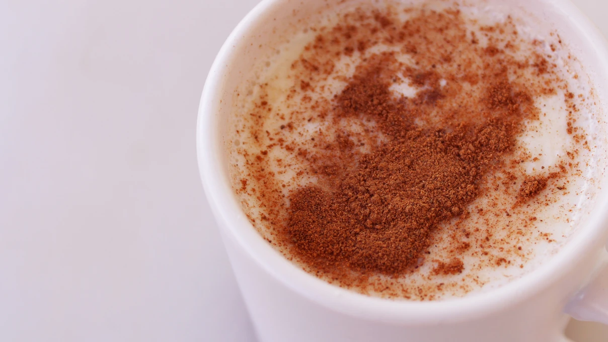 Bambaşka bir tarifle salep! Uzun kış günlerini tatlandıracak lezzet 5 Salep 3