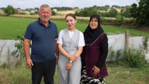 Samsun Alaçam’ın en genç ve ilk kadın muhtarı oldu! 23 yaşında babasından devraldı