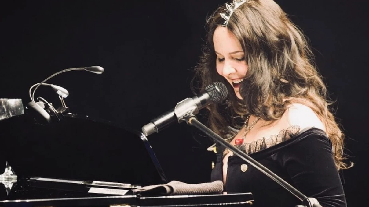 Sebnem Ferah 2