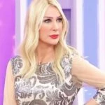 Seda Sayan cocukluk yillarina dair duygusal bir anisini paylasti Gecekondu cocuguyum
