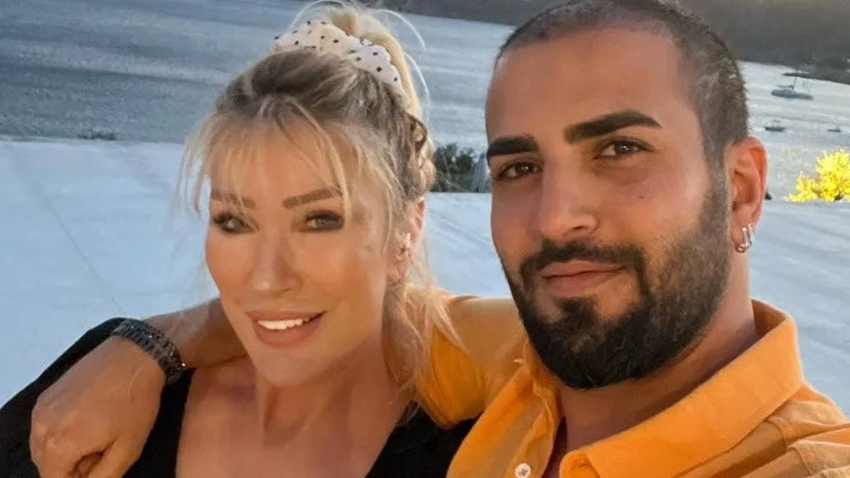 Seda Sayan ve esi Caglar Oktenden yaz pozu 1