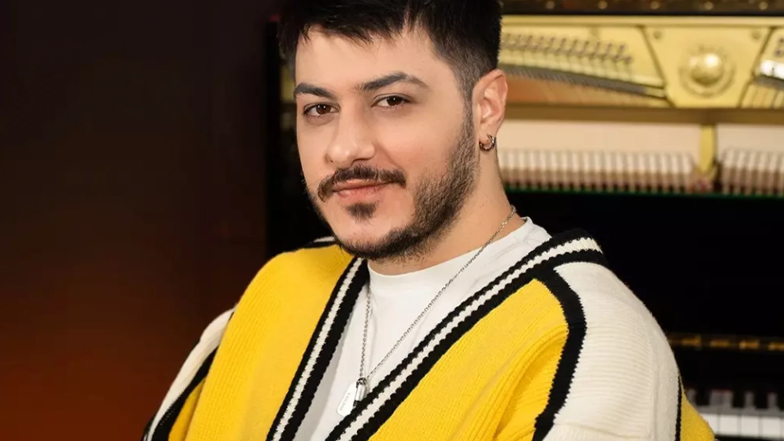 Semicenk yeni sarkisi Sabrettim ile dijitalde zirveye yerlesti Trendlerde 1. sirada