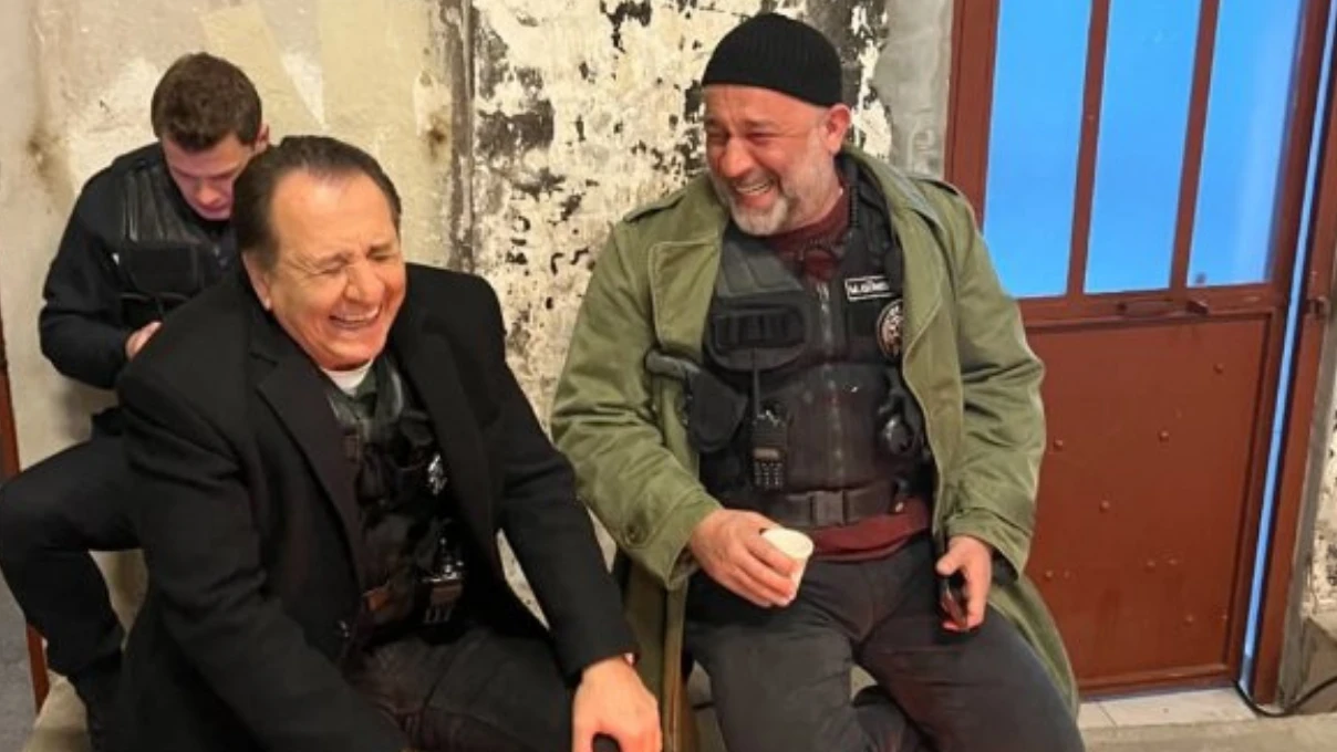 Arka Sokaklar’ın Mesut Komiser’i Şevket Çoruh diziyle ilgili bomba açıklamalarda bulundu! ‘Bir tek ben kaldım’ 6 Sevket Coruh 3