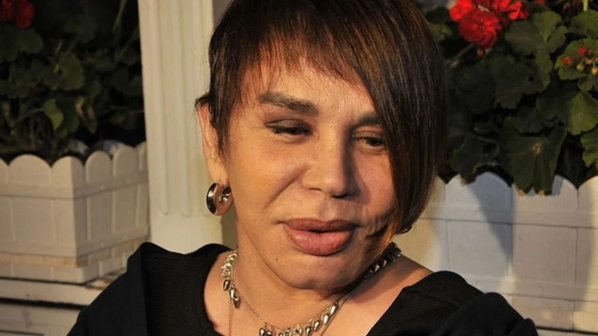 Sezen Aksunun kisacik saclarina begeni yagdi Aksu kisa sacli haliyle ilk karesini paylasti