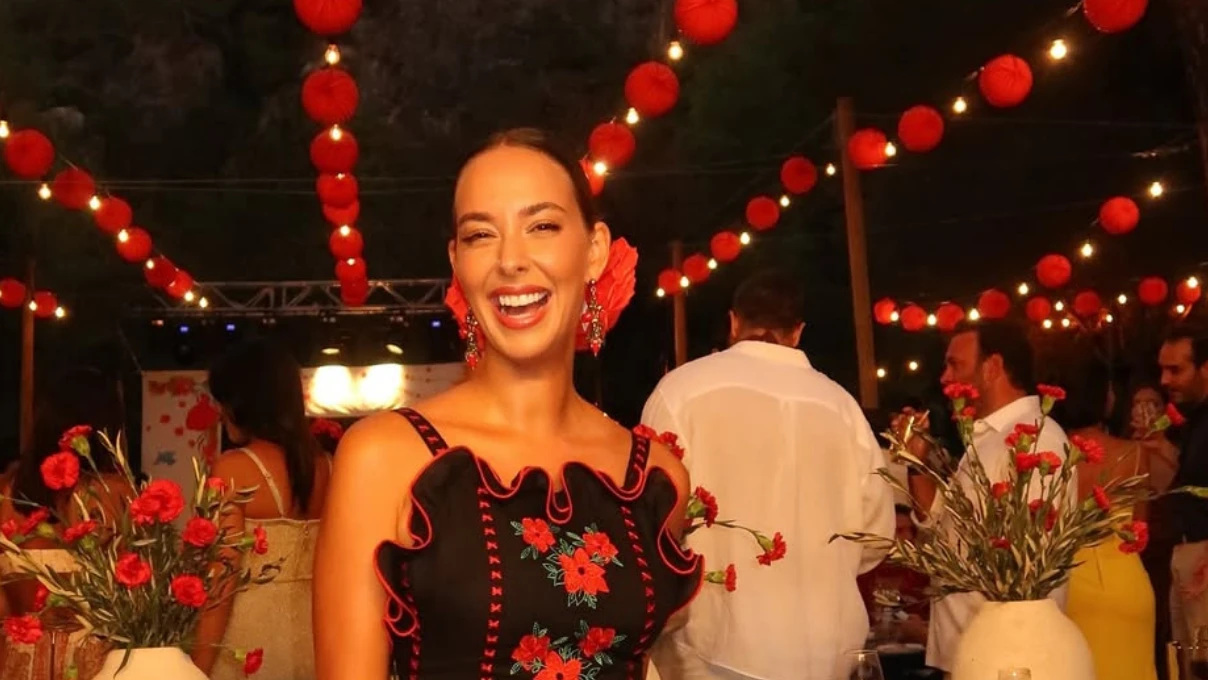 Sima Tarkan bebeğine yaptığı partiyle gündem oldu! Gizlilik Sözleşmesi şaşırttı 5 Sima Tarkan 2