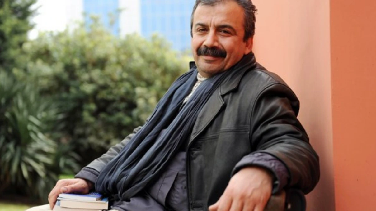 Sirri Sureyya Onder 2
