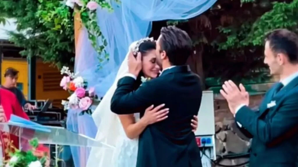 Sitare Akbaş hamile mi? Sitare Akbaş ve Cengiz Orhonlu çifti neden bu kadar çabuk evlendi? 