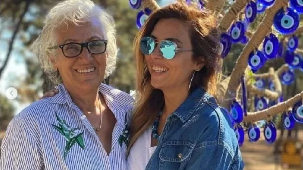 Annesinin vefat haberiyle sarsılan Aslı Hünel’den ilk paylaşım! 
