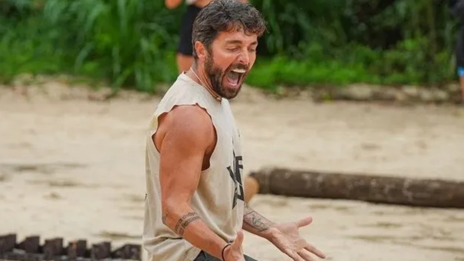 Survivor 2025 Yusuf Yildizin bosandigi esi kim ne is yapiyor