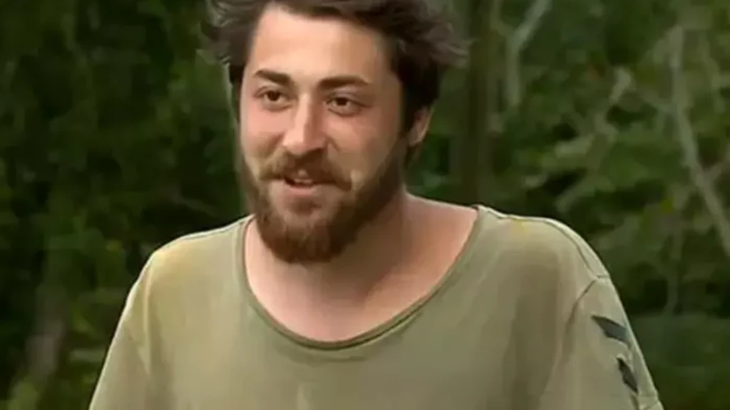 Survivor 2026 yarismacisi Semih Ozturk kimdir ne is yapiyor Survivor Semih evli mi esi kim