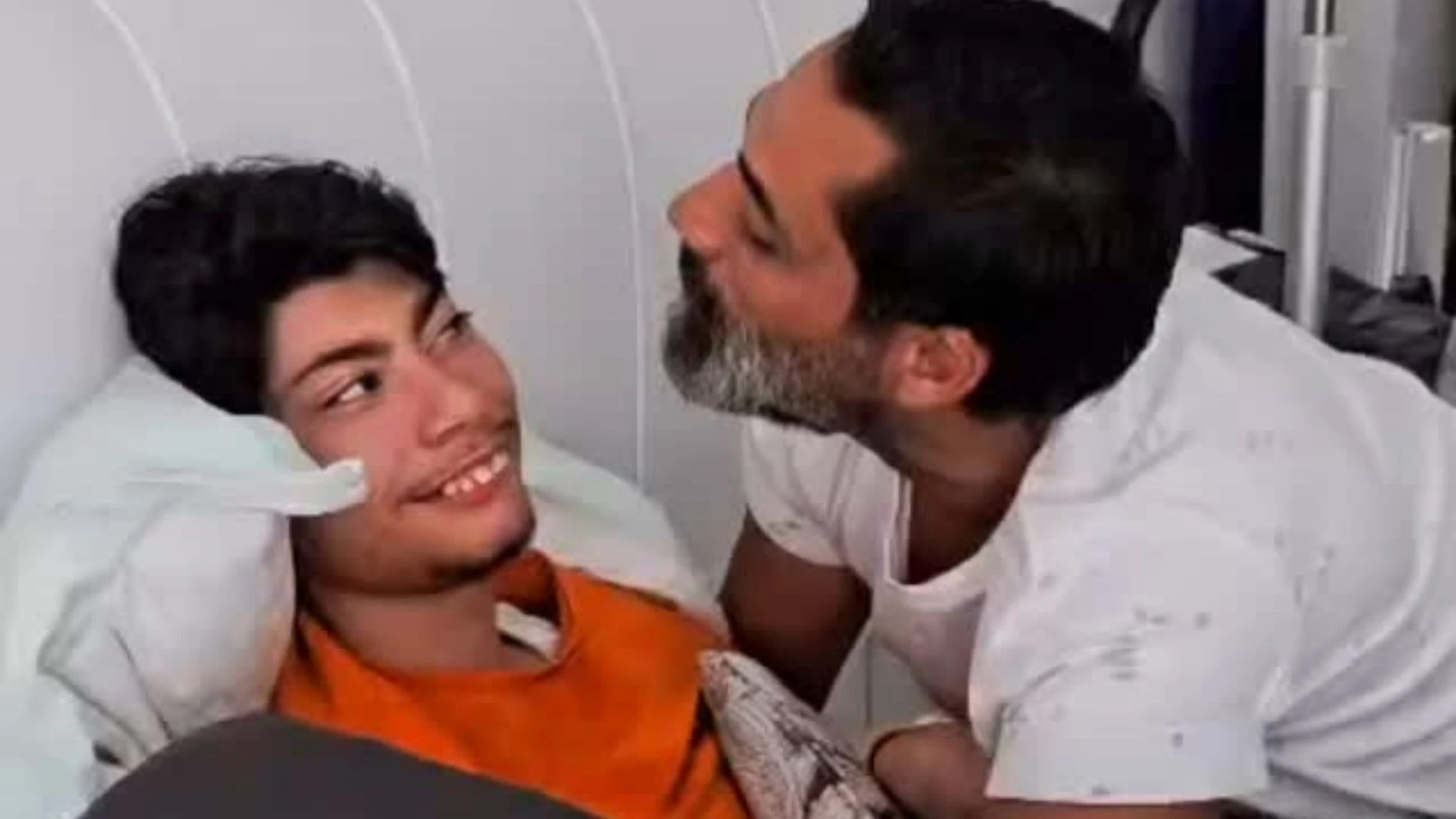 Survivordan donen Cilgin Sedat oglu Sirac ile hasret giderdi