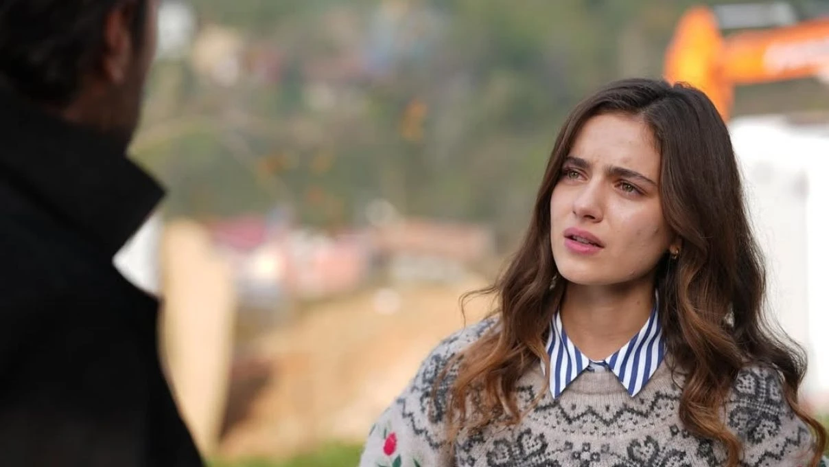 TASACAK BU DENIZ DIZISINDEN ELENI AYRILIYOR MU