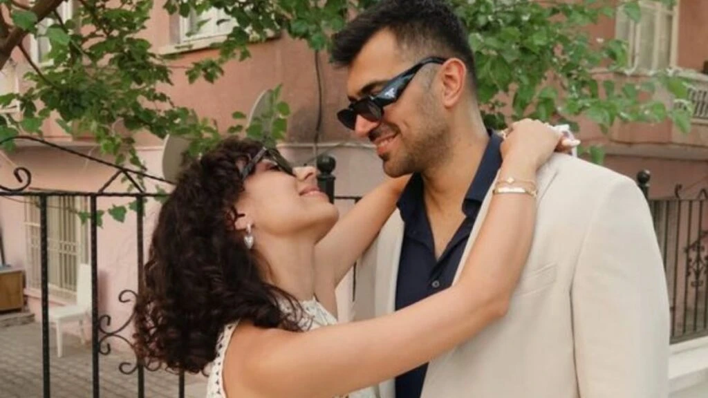 Tuğba Yılmaz ve Alperen Sazlı çifti nişanlandı! 