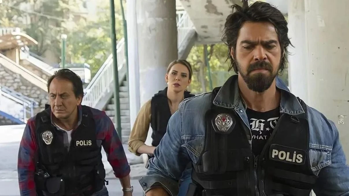 UGUR PEKTASIN OYUNCULUK KARIYERI