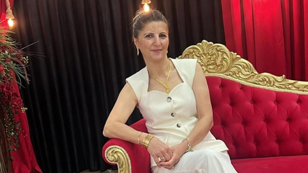 Kadir Ezildi’nin annesi kim? Kadir Ezildi’nin annesi kaç yaşında mesleği ne?