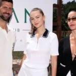 Unlu tenisci Novak Djokovic oyuncu Ece Sukan ile kortta bulustu