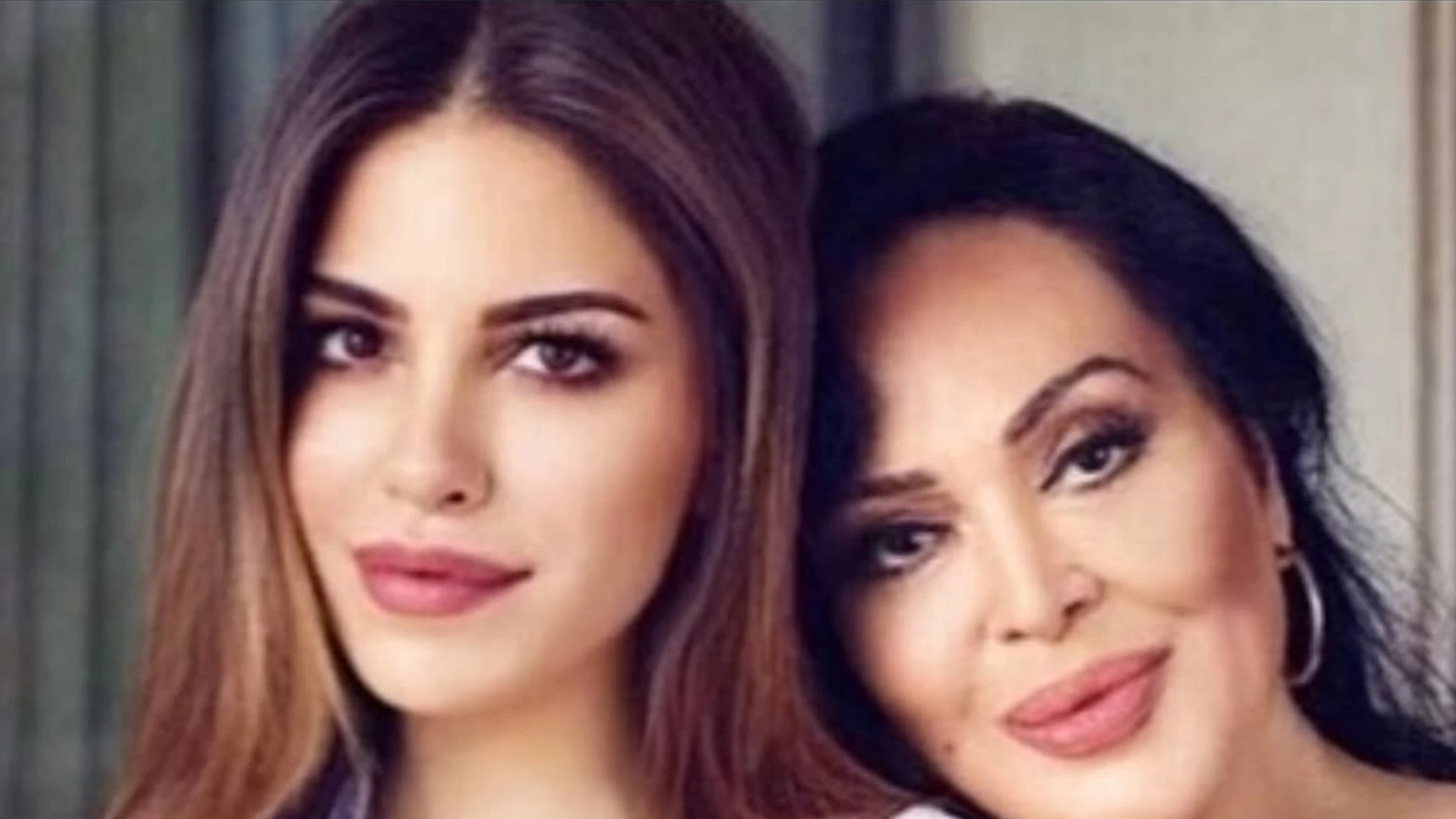 Usta oyuncu Perihan Savas Ay Yapimin NOW TV icin hazirladigi Sahtekarlar dizisinde Huma karakteriyle izleyici karsisina cikiyor. Fedakarligi ve aile baglariyla one cikan Huma dizinin en duy 37