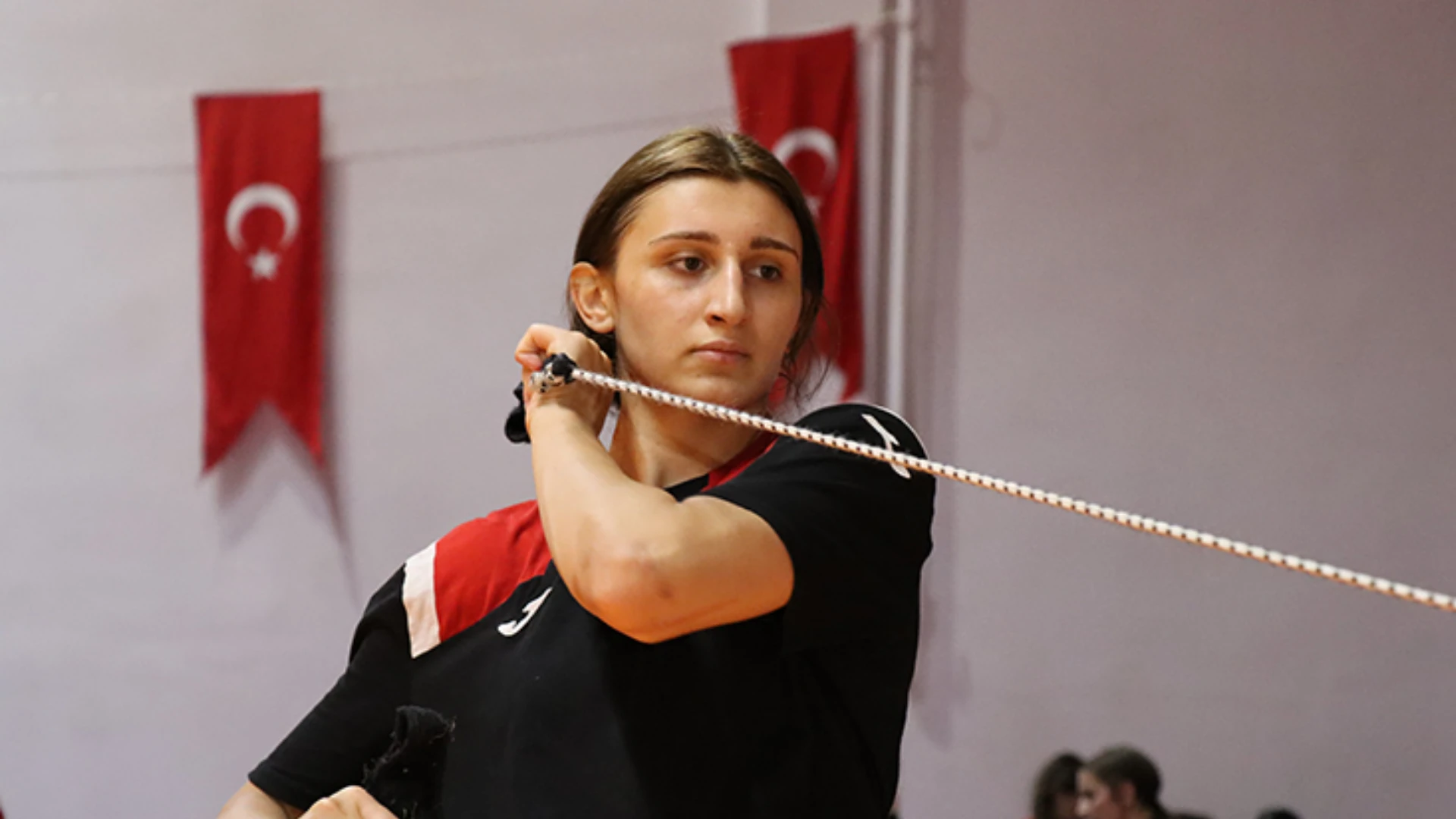 Erzincanlı milli güreşçi Elmira Yasin, U23 dünya güreş şampiyonası’nda bronz madalya kazandı! 8 Usta oyuncu Perihan Savas Ay Yapimin NOW TV icin hazirladigi Sahtekarlar dizisinde Huma karakteriyle izleyici karsisina cikiyor. Fedakarligi ve aile baglariyla one cikan Huma dizinin en duy 87