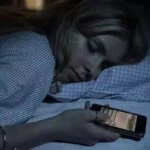 Uyumadan tam bir saat once birakmaniz lazim Beyin hucrelerinizi olduren tehlike