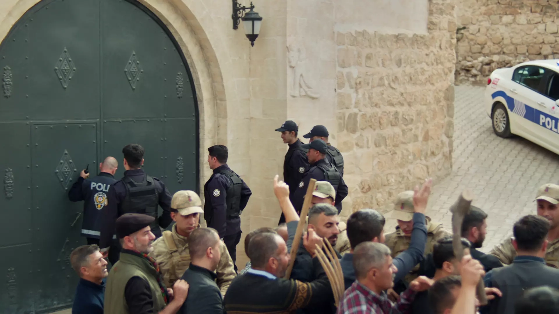 Uzak Şehir 37. Bölüm fragmanı yayınlandı! Uzak Şehir 36. bölümde neler oldu? 8 Uzak Sehir 10 1