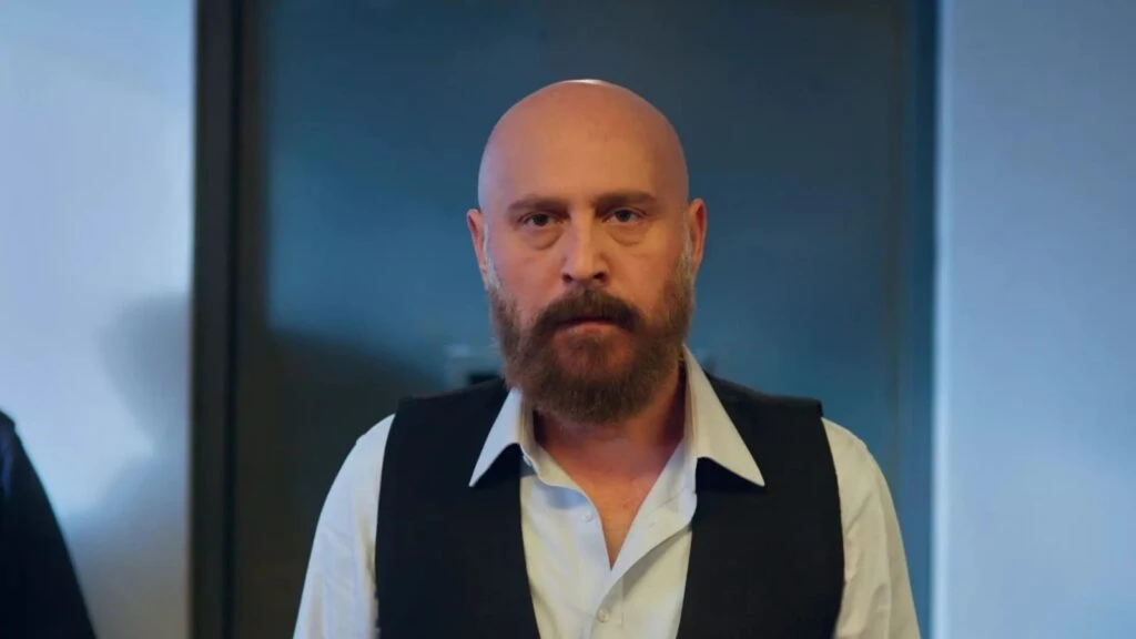 Uzak Şehir dizisinde Nadim Baybars ve Hasan Dayı karakterleri hakkında bomba iddia! İş birliği mi yaptılar?