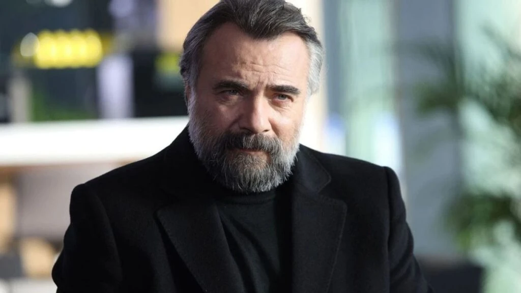 Uzak Şehir dizisine bomba transfer! Oktay Kaynarca Uzak Şehir dizisinin oyuncu kadrosuna mı dahil oluyor?