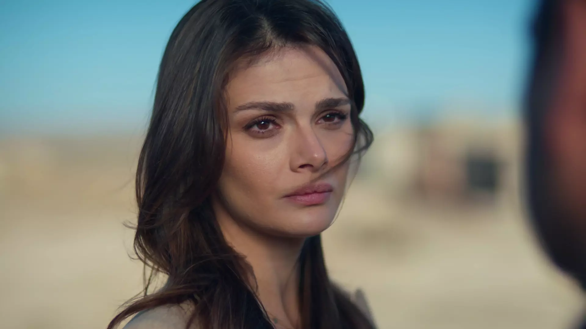 Uzak Şehir 37. Bölüm fragmanı yayınlandı! Uzak Şehir 36. bölümde neler oldu? 6 Uzak Sehir 6 4