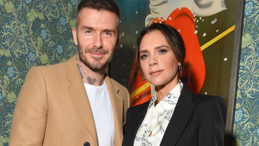 Victoria Beckhamdan esi David Beckhama kasik masaji Friends dizisini hatirlatti sosyal medyadan yorum yagdi