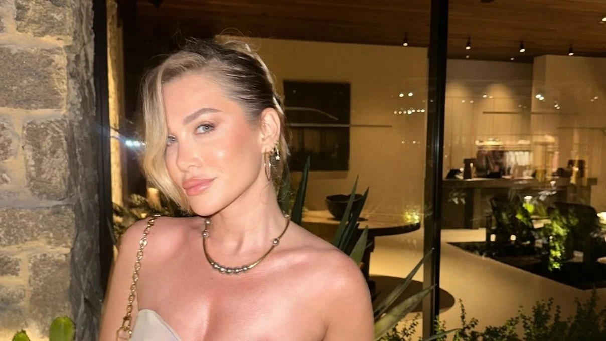 Fakirlerle dalga geçen fenomenin ünlü olmak için yarışma yarışma gezdiği ortaya çıktı! 