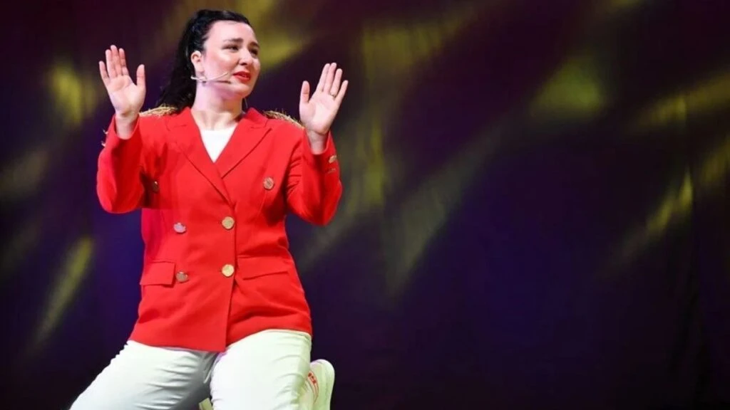Yasemin Sakallıoğlu’ndan alkışlanacak hareket! Hayranına büyük jest yaptı